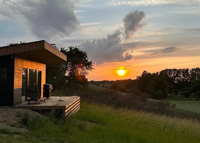Cozy Tiny House In Nature - D *